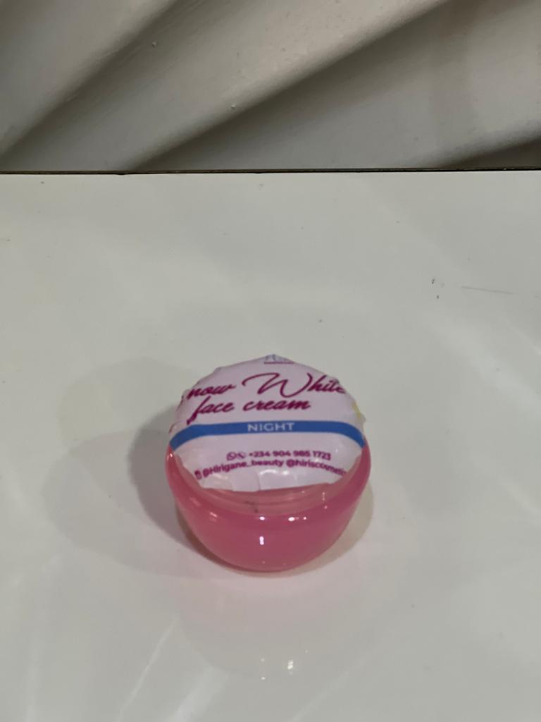 SNOW WHITE FACE CREAM
